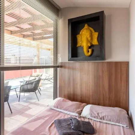 Centrally Located Flat With Sea View Terrasse *