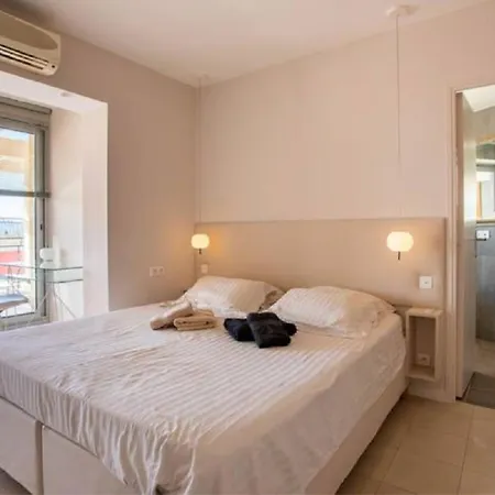 Centrally Located Flat With Sea View Terrasse * Cannes
